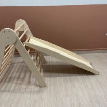 Τρίγωνο αναρρίχησης 90x70 με ξύλινη σανίδα αναρρίχησης 35x125 Montessori τρίγωνο αναρρίχησης για παιδιά Ξύλινο αναρριχητικό παιχνίδι για παιδιά Σανίδα αναρρίχησης Montessori 35x125 για νήπια Εκπαιδευτικό τρίγωνο αναρρίχησης από φυσικό ξύλο